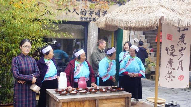 2025屯堡文化大会｜在安顺古城明 “潮” 市集 解锁六百年文化新体验