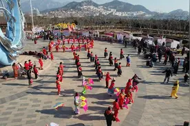 海洋大集 | 青岛崂山沙子口第二届沙子口广场年货大集启幕图片