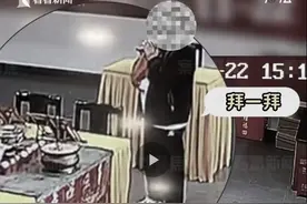 上海又一寺庙功德箱被盗！怎么老盯着功德箱不放……图片