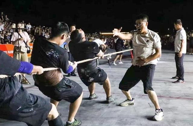 “美食争霸赛”“村拔”等文旅赛事爆火，“夜济南”激发消费活力