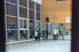 热爱可抵岁月漫长！63岁老大爷学芭蕾舞，儿时梦想照进现实图片