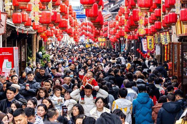 “码”上游贵州丨花一天时间，解锁安顺古城市井烟火+花江峡谷大桥高空刺激