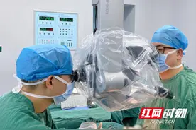 臂丛神经损伤、手指离断伤……显微镜下“穿针引线”重塑患者健康人生图片