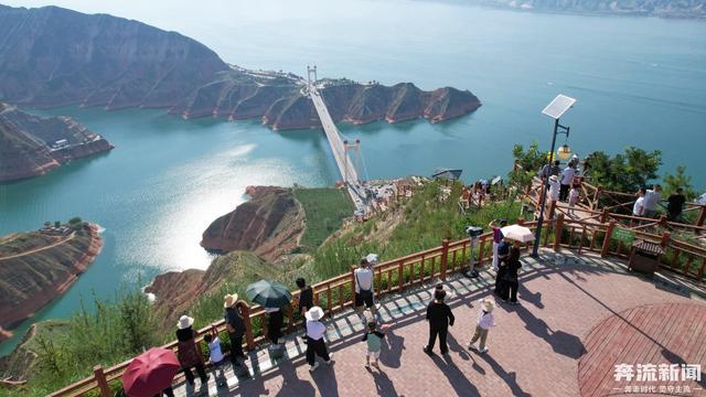 甘肃临夏刘家峡大桥成热门打卡地