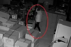 男子离职后频繁“光顾”老东家，干这事儿被抓！图片