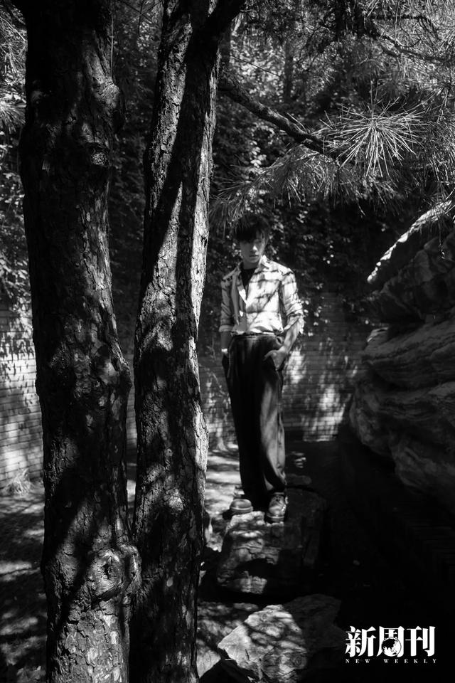 最年轻影帝易烊千玺：有时更想做个晚熟的人