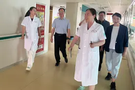 李平一行赴阿克苏地区第四人民医院（康宁医院）开展住培教学督导工作图片