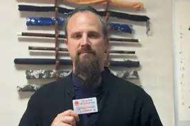 美国小伙杰克获中国永居证！武当山修行十余年图片