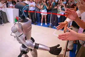 既能打工又能跑马拉松？人形机器人或迎“量产潮”图片