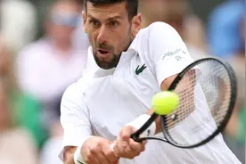 温网：阿尔卡拉斯卫冕男单冠军图片