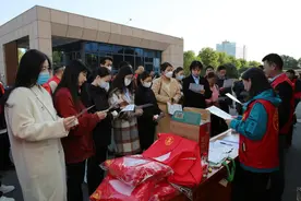 潢川：“万人志愿者”引领低碳生活新时尚图片