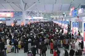 今天正式开启！深圳这些地方已人山人海！多图直击→图片