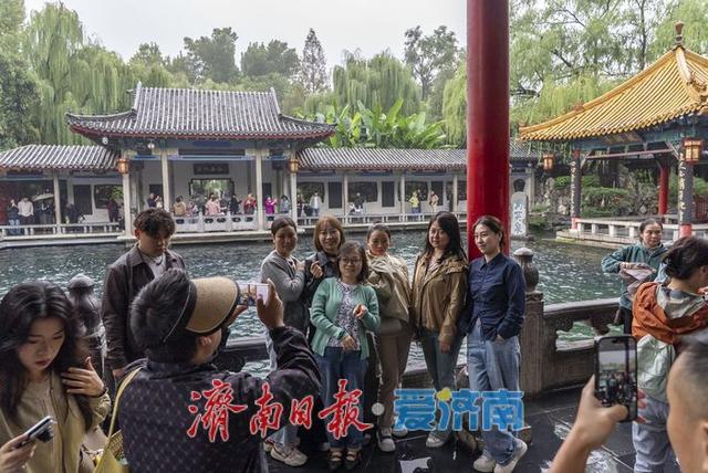 一年四季 泉在济南丨秋雨添活力，济南泉水焕发新生机