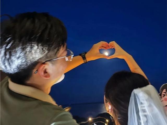 七夕限定 | 在红树林的光影里，镌刻爱情的海拔刻度
