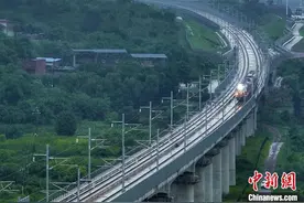 渝昆高铁渝宜段进入联调联试阶段图片