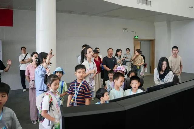 换个角度看荆楚——武汉光谷云端双体验！