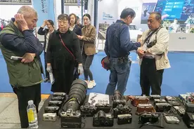 悦驾乐拍 | 首届齐鲁影像器材嘉年华，引来众多摄影爱好者图片