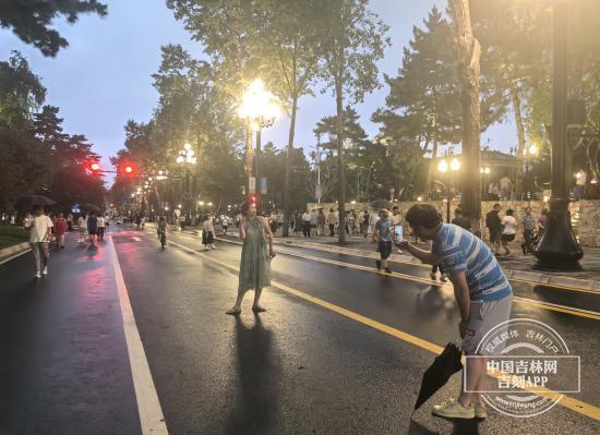 特别聚焦|主打一个“听劝”！长春新民大街“周末步行街”走起！