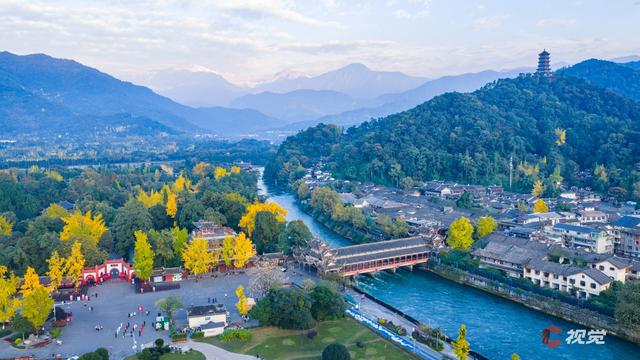 C视觉·遥望雪山(58)丨久违冬日暖阳 成都今晨再见雪山