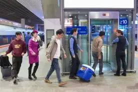 跨越300公里！医生为护送活体心脏争分夺秒图片