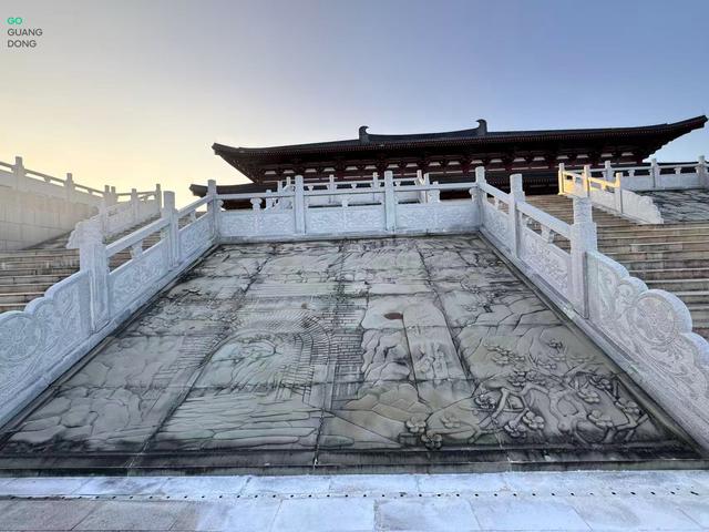 跟着非遗传承人漫步珠玑古巷，探寻广府文化