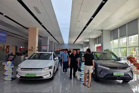 青岛新一轮汽车以旧换新细则发布，真金白银直达消费者图片