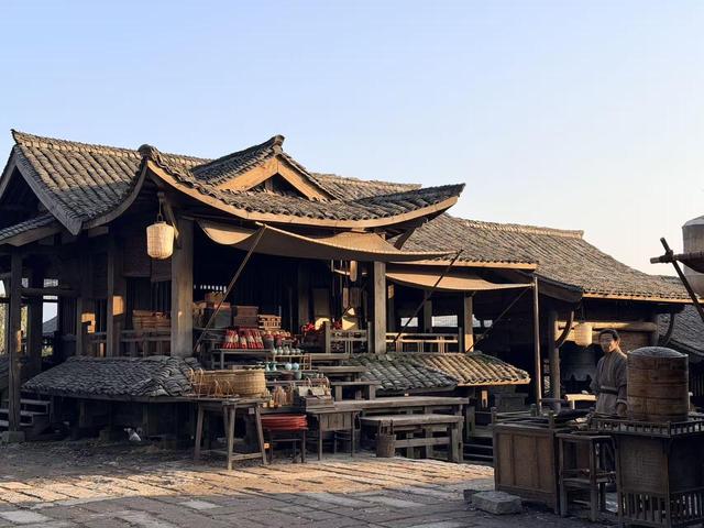 从横店独秀到百花齐放，浙江县域拍摄地崛起点亮“影视+文旅”