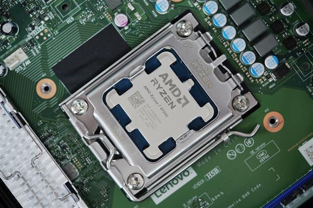 锐龙7 8700G商用机大战酷睿i7-14700：几乎全程碾压