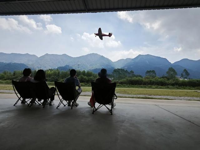 广东新晋网红地！浪漫花海、直升机飞行、地道美食…三水这个地方藏不住了