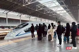 本周末广铁集团加开37趟高铁方便旅客出行图片