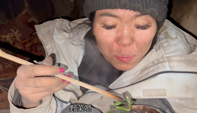 荒野求生第30天，“夺冠热门”河南退伍特种兵退赛！此前已瘦25斤，身体达缺盐极限，将出去找工作