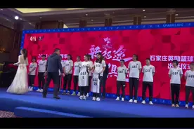 女库里！河北女篮球员张敬一晒定妆照拍摄花絮视频图片
