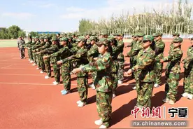 宁夏利通区人武部：扎实做好军训工作 助力学子开学“第一课”图片