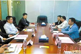 主动对接企业 强化招商引资图片