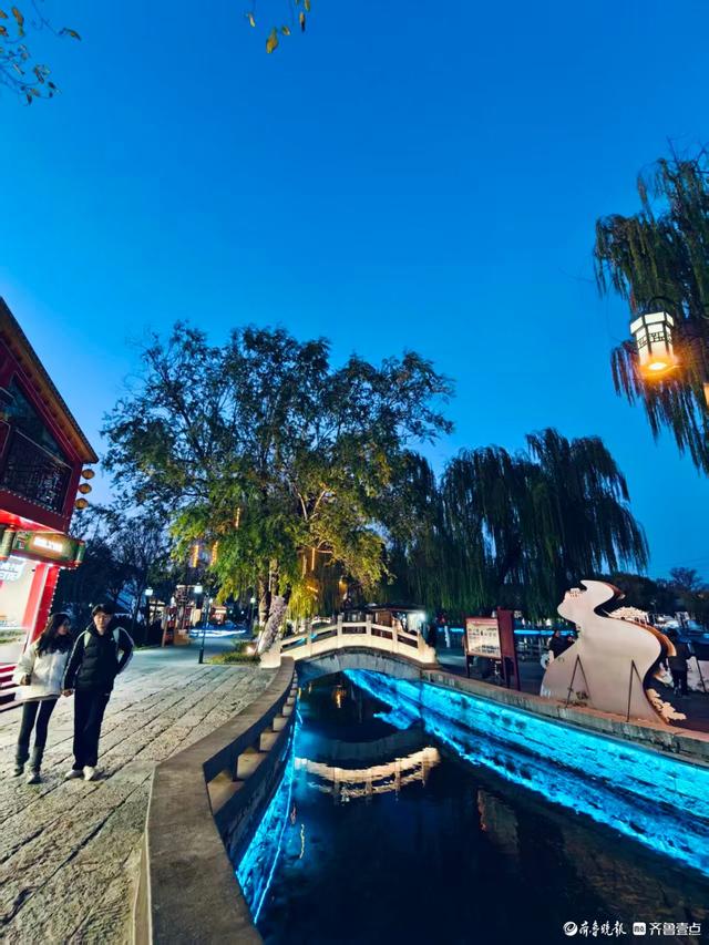 济南古城美丽的曲水亭街