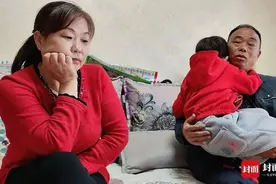 父母突然失联，月嫂带女婴回家抚养3年！如今他们正发愁...图片