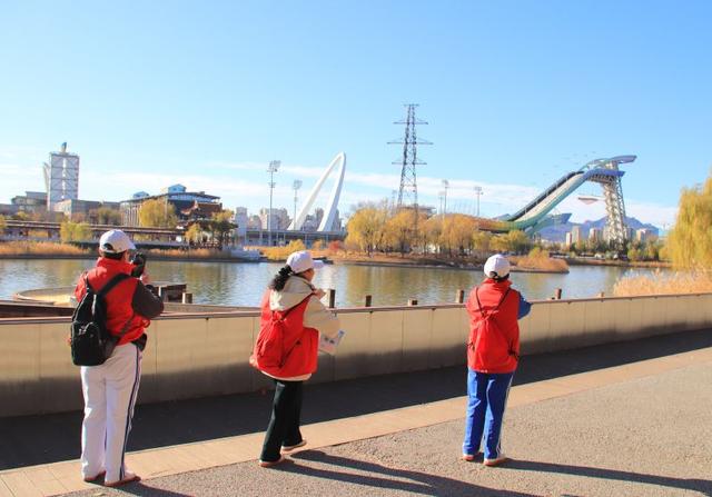 想好在北京怎么跨年了吗：钟鼓、光影与全城派对