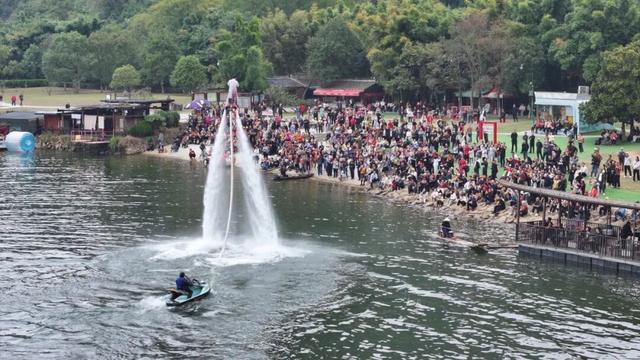 秋日龙虎山，辽宁老铁乐游仙境！