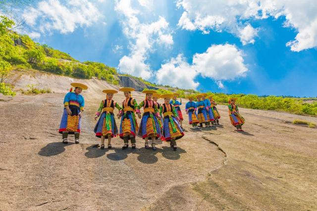 7600米！全球最长高山索道成功试运行，9月邀您穿云海、瞰梯田、赏峡谷风光