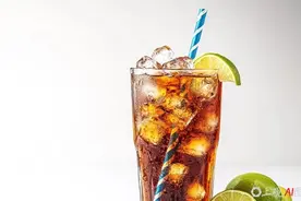 转卖蜜雪冰城柠檬水3个半小时赚254块？律师：不犯法但有风险图片