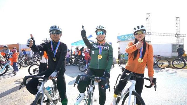 今天，骑遇日照，出发！他们共赴最美秋日！