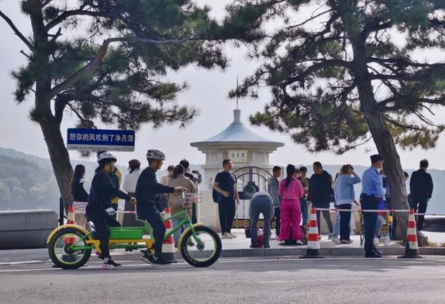 错峰慢游净月潭 独享秋日山水 寻回生活诗意