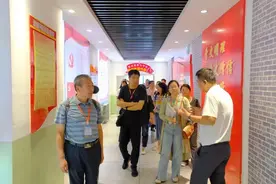 未成年人思想道德建设丨北京名校教师到银川九中开展学术交流活动图片
