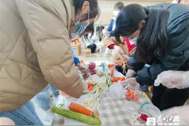制泡菜、制冰糖葫芦、汤圆……西山区各幼儿园师生齐动手迎冬至图片