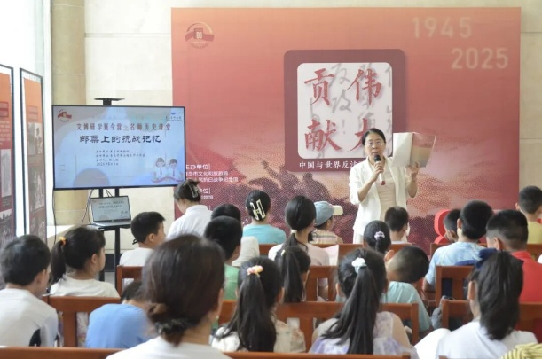 “青博之夏”的朋友圈有多广？从场馆、校园到社区、地铁，到处都有“搭子”