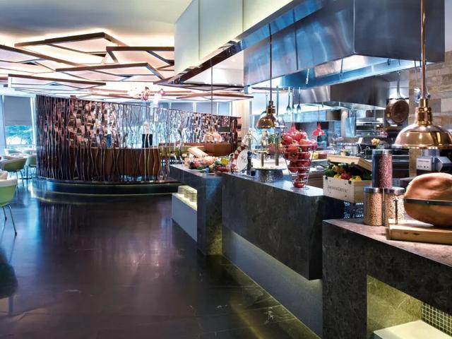 上海Citywalk正当时！市区5星级酒店客房折上折！大闸蟹自助、双人下午茶特惠价！免费住宿福利到