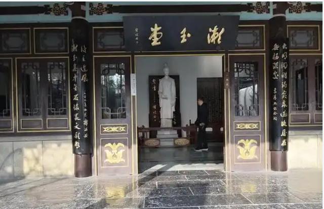 游走泉城：济南的文化与美食探秘