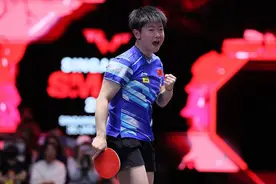 4比1！孙颖莎轻松击败蒯曼夺得女单冠军图片