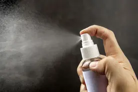 喷雾爽肤水，究竟能给皮肤补水吗？图片
