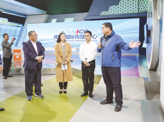 国际嘉宾走访南宁：体验创新应用 共赏生态画卷